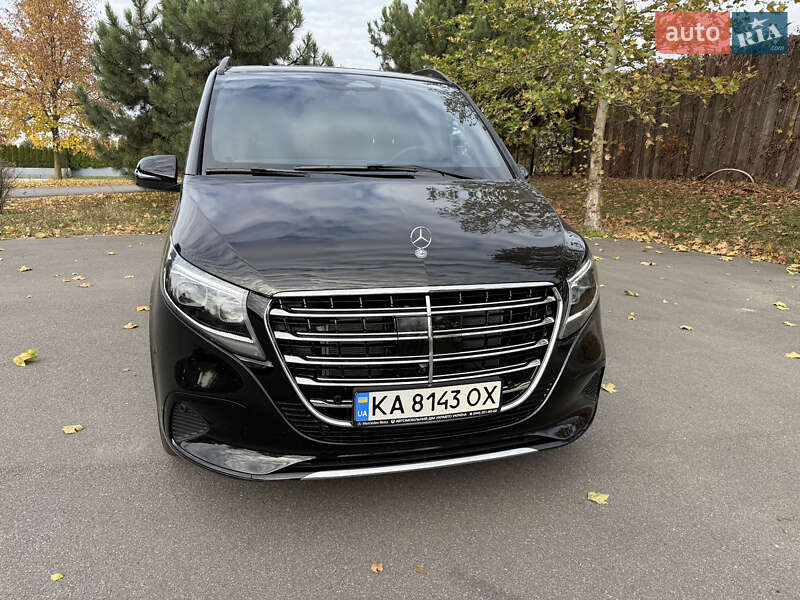 Минивэн Mercedes-Benz V-Class 2025 в Киеве