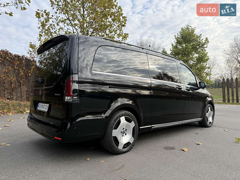 Минивэн Mercedes-Benz V-Class 2025 в Киеве