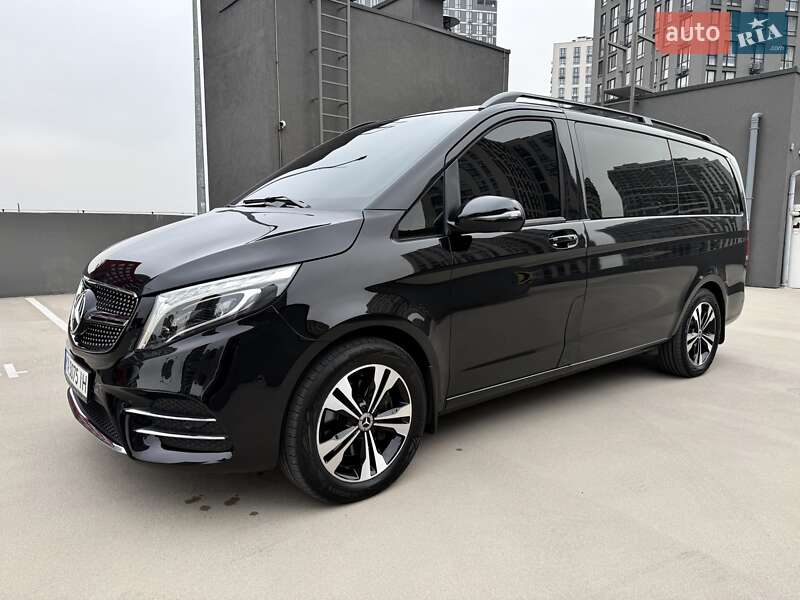 Минивэн Mercedes-Benz V-Class 2021 в Киеве