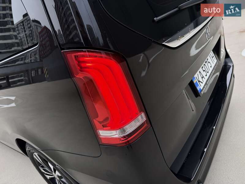 Минивэн Mercedes-Benz V-Class 2021 в Киеве