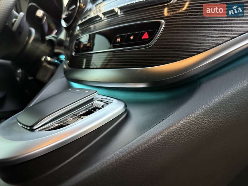 Минивэн Mercedes-Benz V-Class 2021 в Киеве