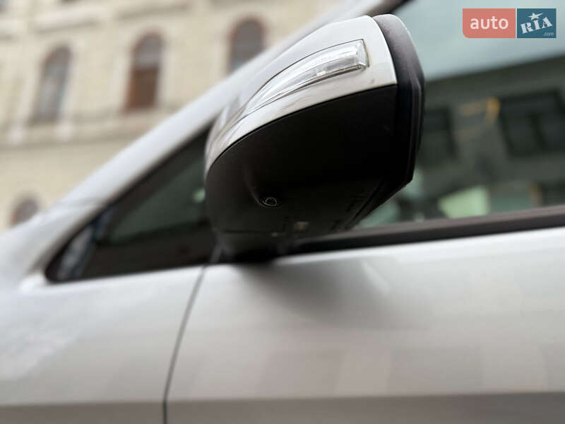 Мінівен Mercedes-Benz V-Class 2016 в Кам'янець-Подільському фото 32 Мінівен Mercedes-Benz V-Class 2016 в Кам'янець-Подільському