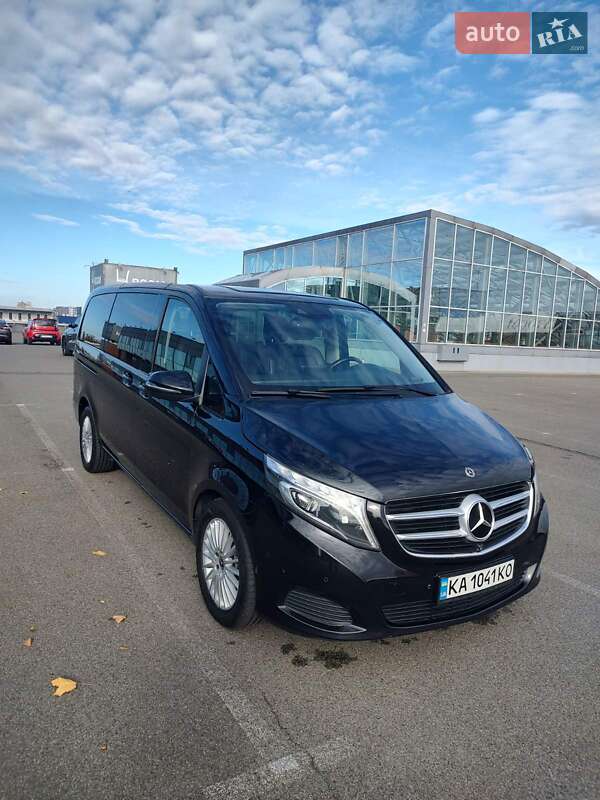 Минивэн Mercedes-Benz V-Class 2018 в Киеве фото 3 Минивэн Mercedes-Benz V-Class 2018 в Киеве