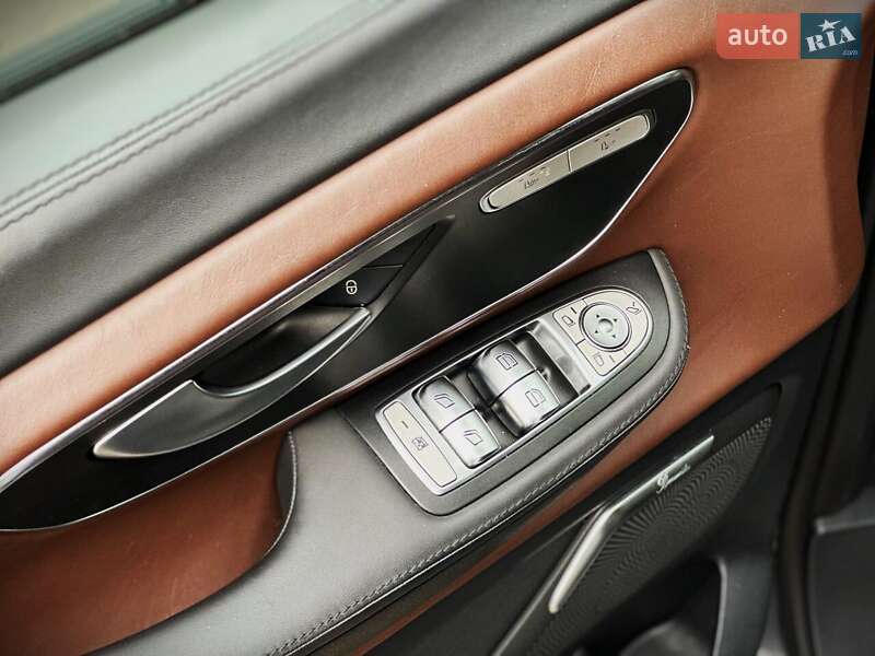 Мінівен Mercedes-Benz V-Class 2019 в Києві фото 25 Мінівен Mercedes-Benz V-Class 2019 в Києві