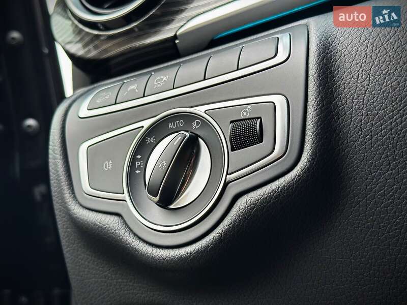 Мінівен Mercedes-Benz V-Class 2019 в Києві фото 27 Мінівен Mercedes-Benz V-Class 2019 в Києві