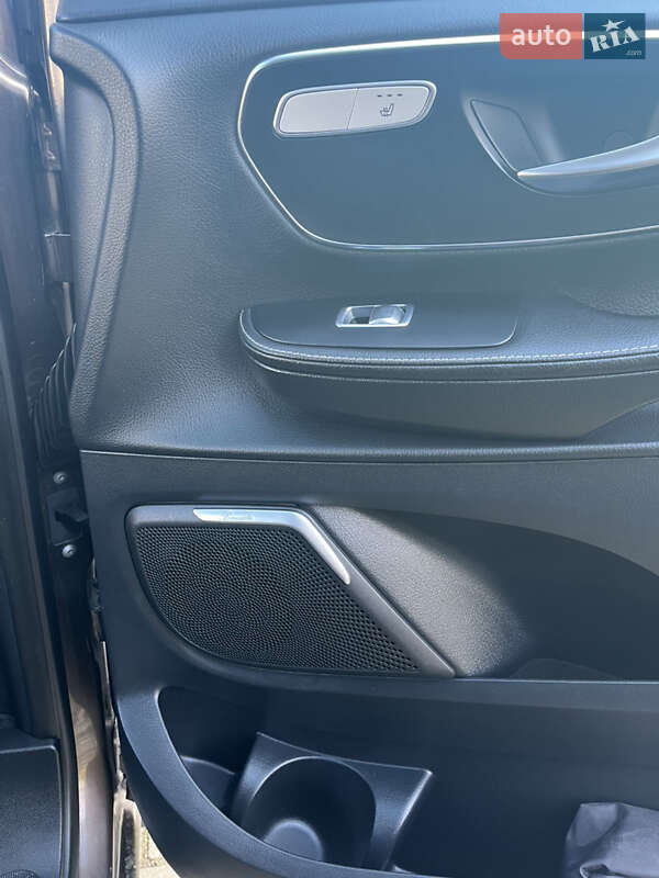 Мінівен Mercedes-Benz V-Class 2016 в Чернівцях фото 39 Мінівен Mercedes-Benz V-Class 2016 в Чернівцях