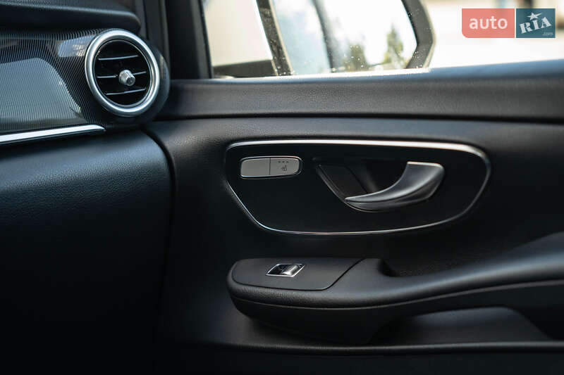 Минивэн Mercedes-Benz V-Class 2015 в Черновцах