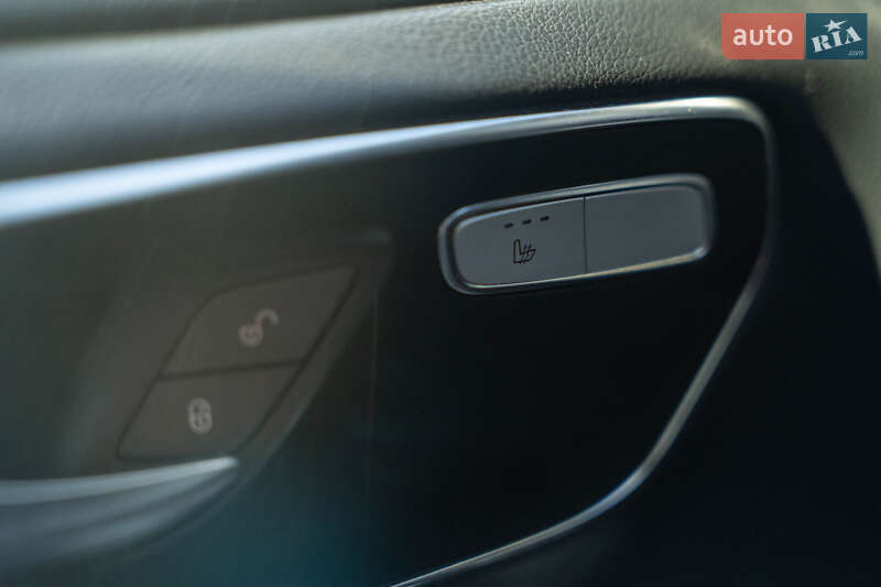 Минивэн Mercedes-Benz V-Class 2015 в Черновцах