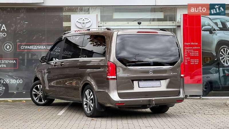 Минивэн Mercedes-Benz V-Class 2015 в Ужгороде