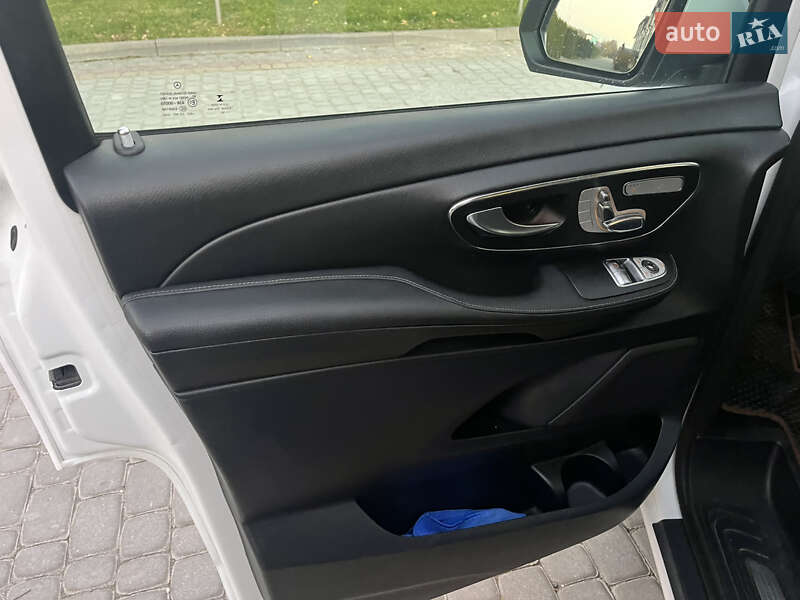 Минивэн Mercedes-Benz V-Class 2016 в Дунаевцах фото 18 Минивэн Mercedes-Benz V-Class 2016 в Дунаевцах