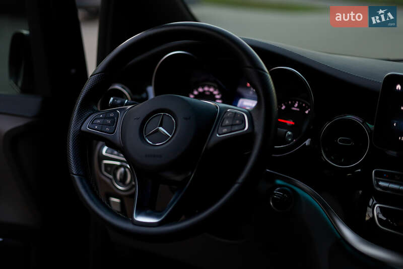 Минивэн Mercedes-Benz V-Class 2021 в Киеве