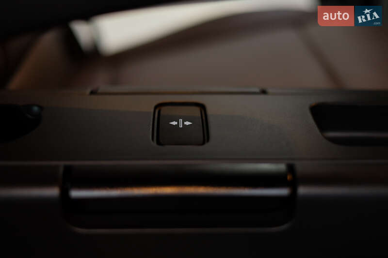 Минивэн Mercedes-Benz V-Class 2021 в Киеве