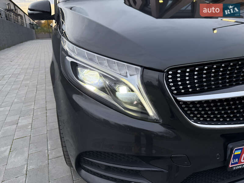 Мінівен Mercedes-Benz V-Class 2021 в Луцьку