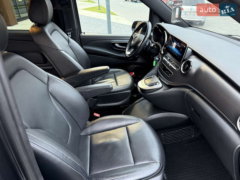 Мінівен Mercedes-Benz V-Class 2021 в Луцьку