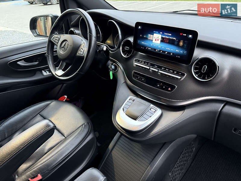 Мінівен Mercedes-Benz V-Class 2021 в Луцьку