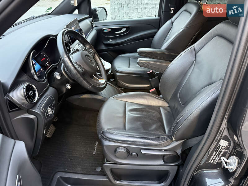 Мінівен Mercedes-Benz V-Class 2021 в Луцьку