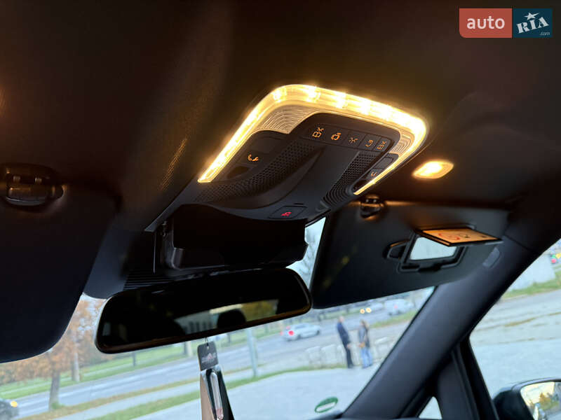 Мінівен Mercedes-Benz V-Class 2021 в Луцьку