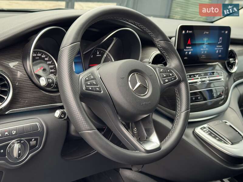Мінівен Mercedes-Benz V-Class 2021 в Рівному