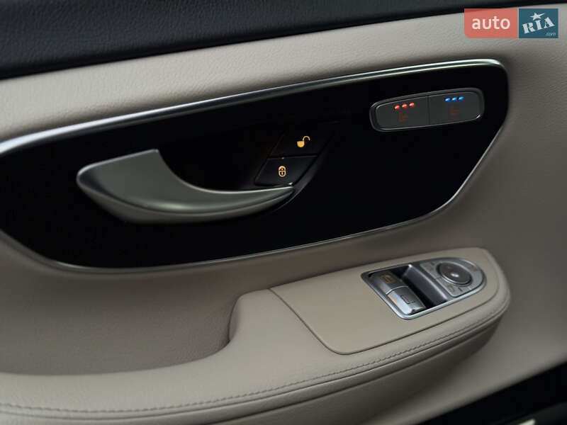 Мінівен Mercedes-Benz V-Class 2016 в Луцьку