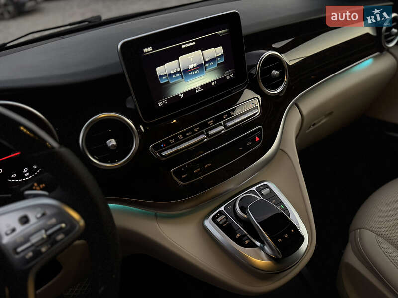 Мінівен Mercedes-Benz V-Class 2016 в Луцьку