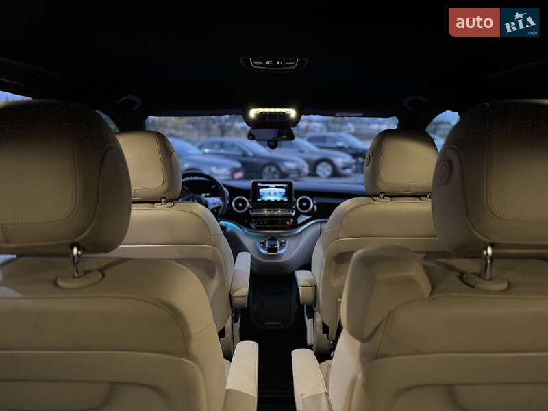 Мінівен Mercedes-Benz V-Class 2016 в Луцьку