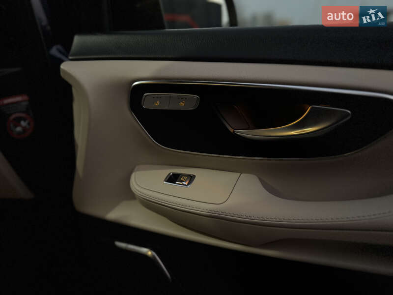 Мінівен Mercedes-Benz V-Class 2016 в Луцьку