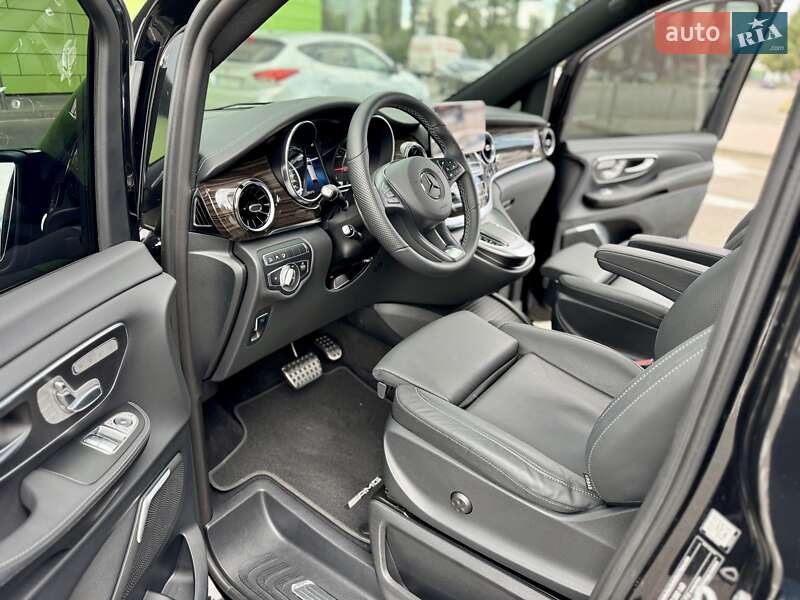 Минивэн Mercedes-Benz V-Class 2023 в Киеве фото 33 Минивэн Mercedes-Benz V-Class 2023 в Киеве