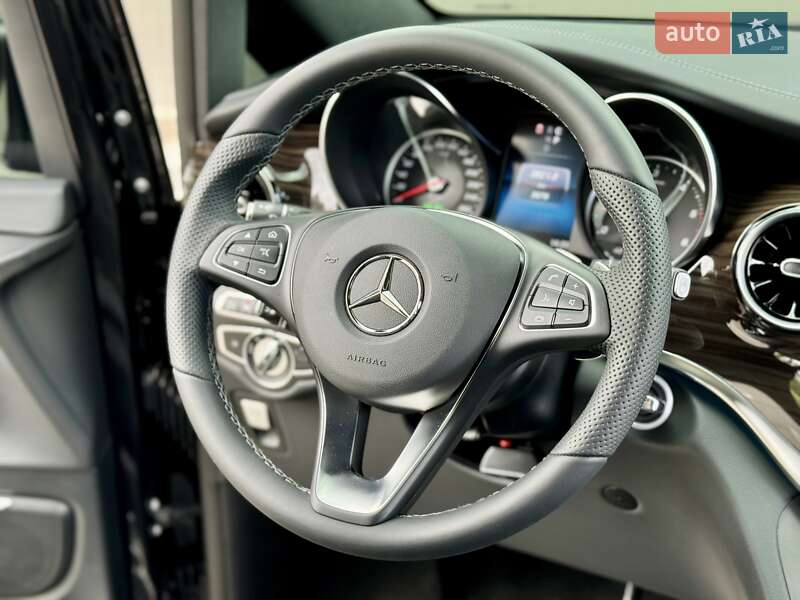 Минивэн Mercedes-Benz V-Class 2023 в Киеве фото 56 Минивэн Mercedes-Benz V-Class 2023 в Киеве