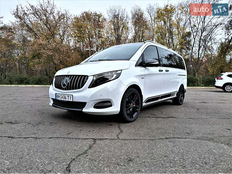 Мінівен Mercedes-Benz V-Class 2015 в Одесі