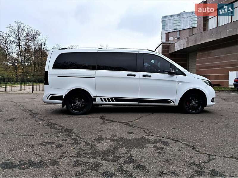 Мінівен Mercedes-Benz V-Class 2015 в Одесі