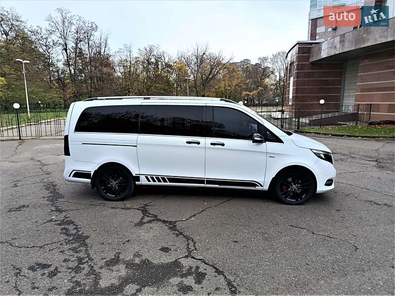 Мінівен Mercedes-Benz V-Class 2015 в Одесі