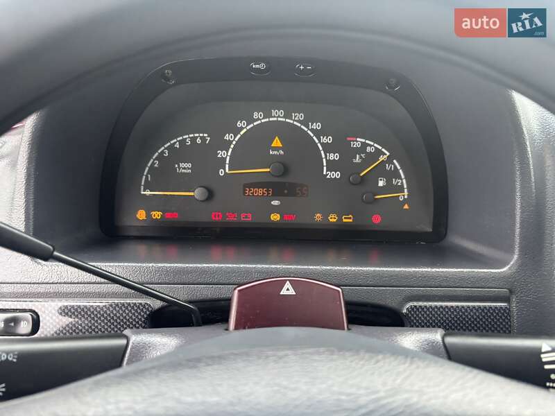 Минивэн Mercedes-Benz V-Class 2002 в Белой Церкви