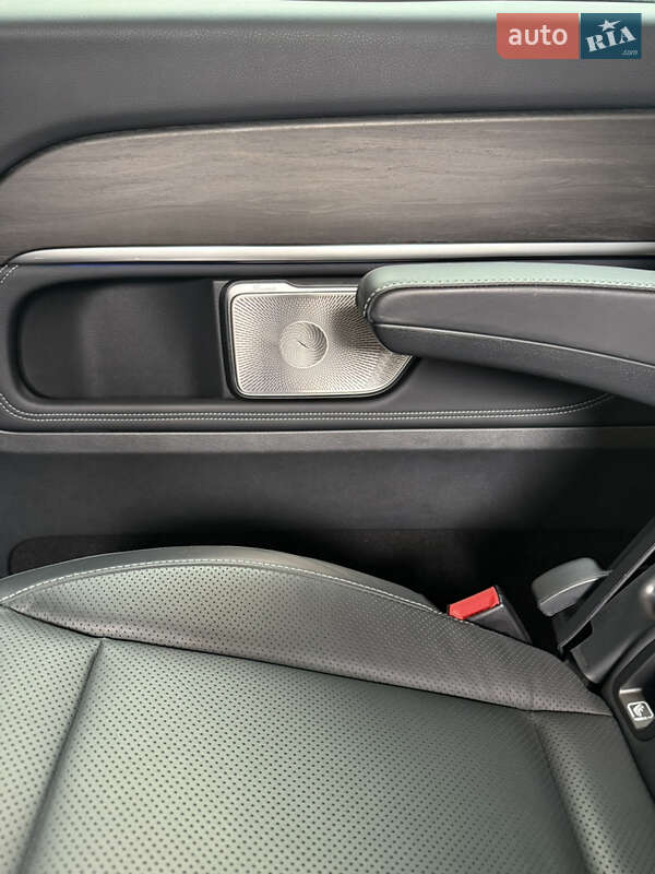 Минивэн Mercedes-Benz V-Class 2024 в Киеве