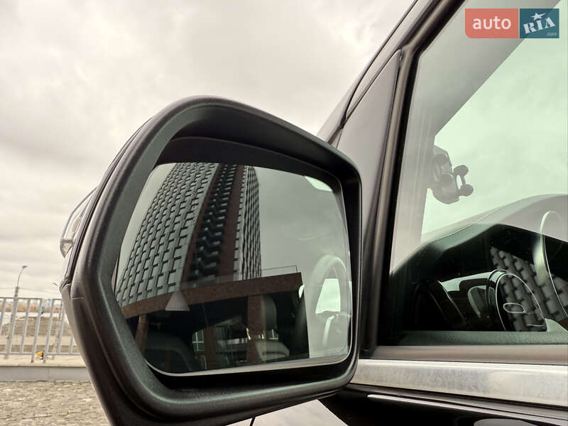 Минивэн Mercedes-Benz V-Class 2021 в Днепре