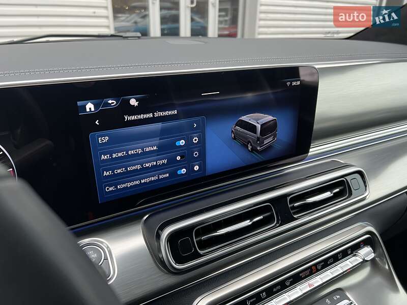 Минивэн Mercedes-Benz V-Class 2024 в Киеве