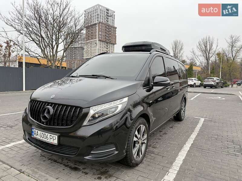 Мінівен Mercedes-Benz V-Class 2017 в Дніпрі фото Мінівен Mercedes-Benz V-Class 2017 в Дніпрі