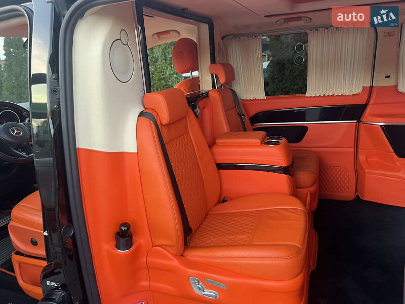 Мінівен Mercedes-Benz V-Class 2015 в Києві фото 24 Мінівен Mercedes-Benz V-Class 2015 в Києві