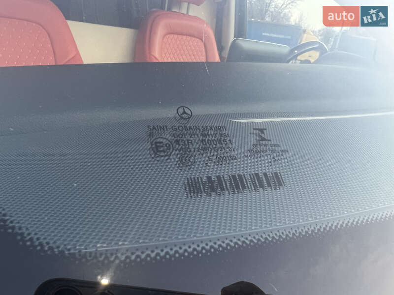 Мінівен Mercedes-Benz V-Class 2015 в Києві фото 57 Мінівен Mercedes-Benz V-Class 2015 в Києві