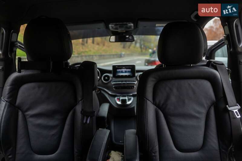 Минивэн Mercedes-Benz V-Class 2015 в Киеве