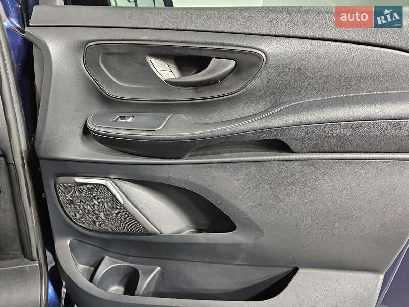 Мінівен Mercedes-Benz V-Class 2022 в Києві