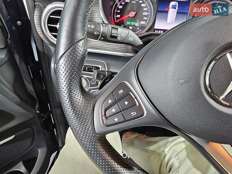 Мінівен Mercedes-Benz V-Class 2022 в Києві