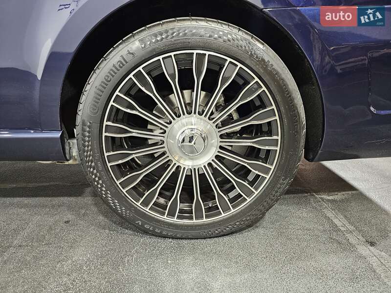 Мінівен Mercedes-Benz V-Class 2022 в Києві