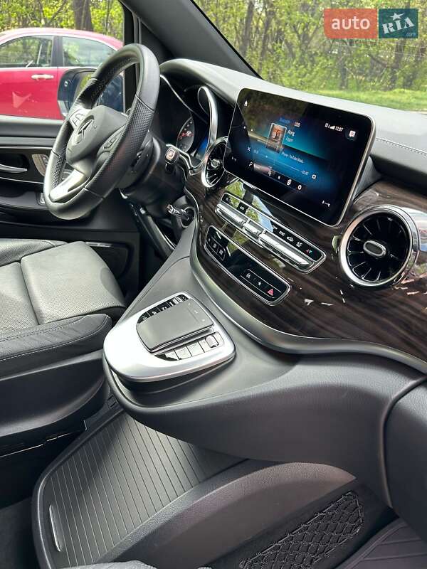 Мінівен Mercedes-Benz V-Class 2022 в Києві