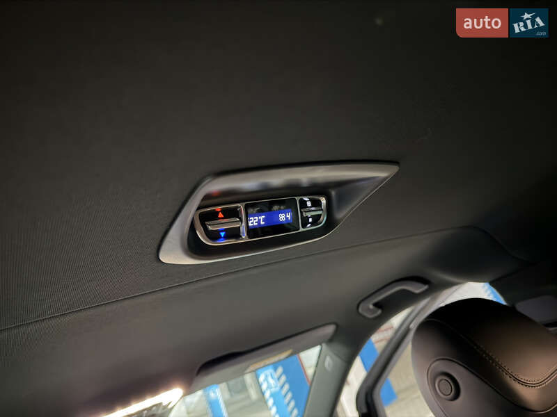 Мінівен Mercedes-Benz V-Class 2024 в Києві фото 43 Мінівен Mercedes-Benz V-Class 2024 в Києві