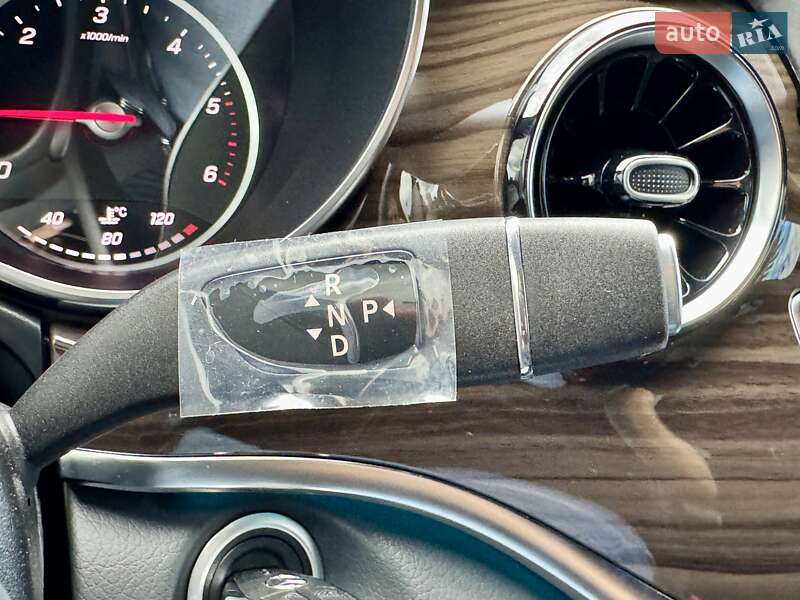 Минивэн Mercedes-Benz V-Class 2023 в Киеве