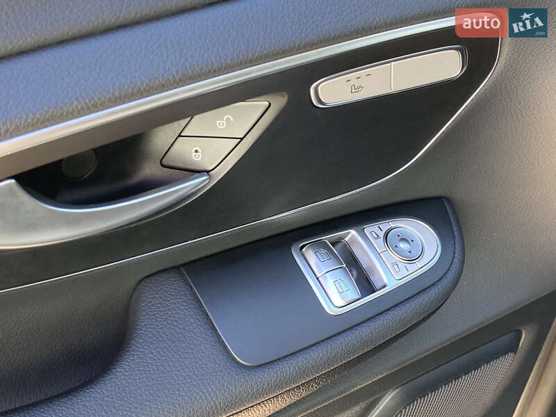 Мінівен Mercedes-Benz V-Class 2023 в Києві