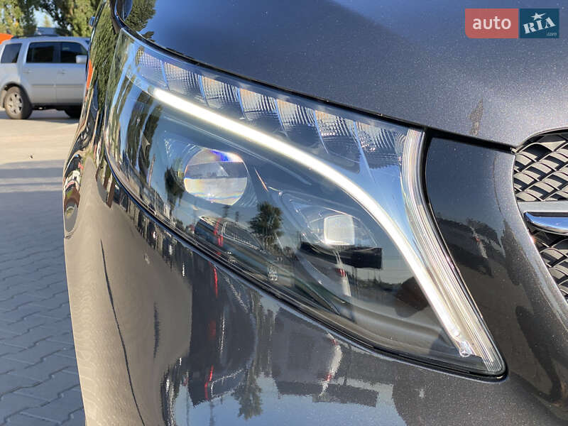 Мінівен Mercedes-Benz V-Class 2023 в Києві