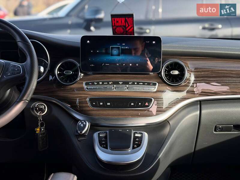 Минивэн Mercedes-Benz V-Class 2021 в Кривом Роге