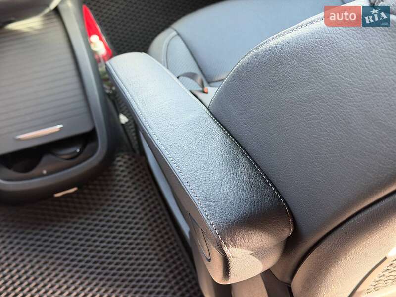 Минивэн Mercedes-Benz V-Class 2021 в Кривом Роге