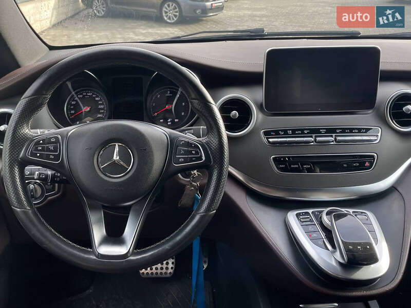 Минивэн Mercedes-Benz V-Class 2017 в Черновцах